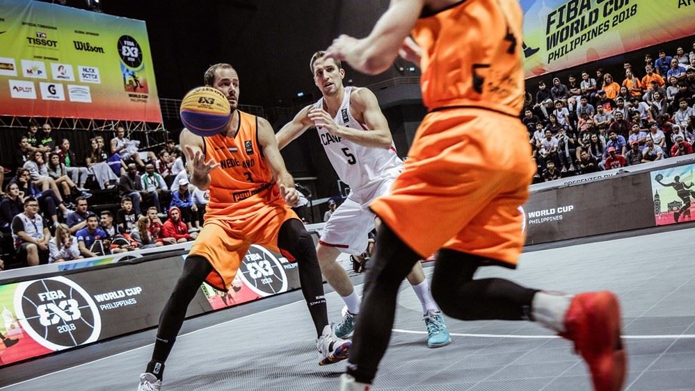 Historische Medaille: 3x3-basketballers Nemen Gouden Plak Mee Naar Huis ...