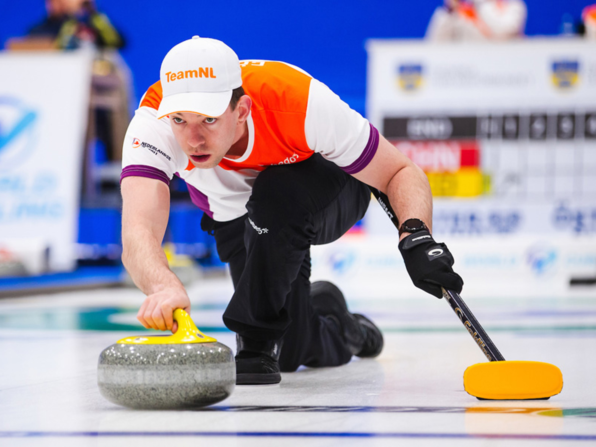 2024 04 WMDCC2024 0774 Wouter Gösgens World Curling Céline Stucki